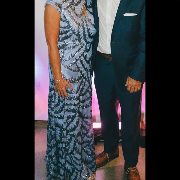 Mother of the Bride/Groom Dress - Picture 2 of 7